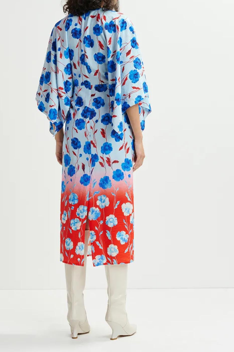 Robe mi-longue à manches kimono et imprimé fleuri bleue, rouge et blanche