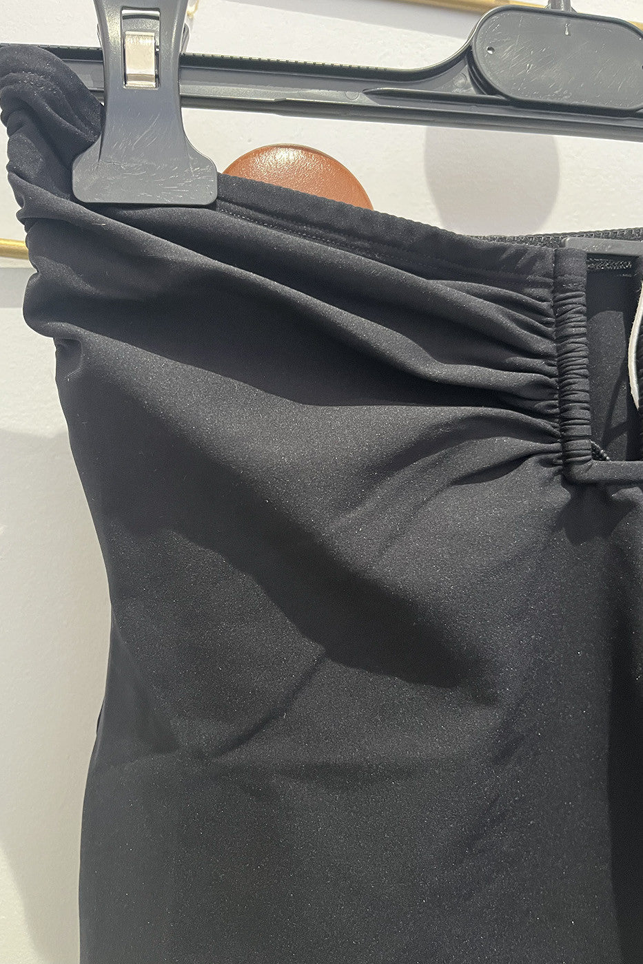 959 B - What a Woman