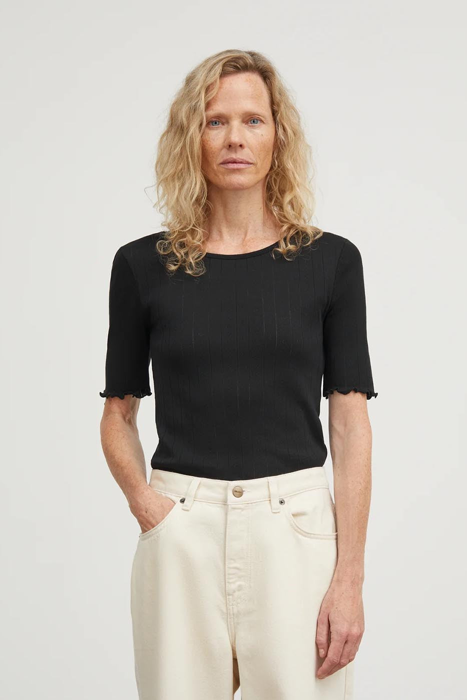 Edie tee