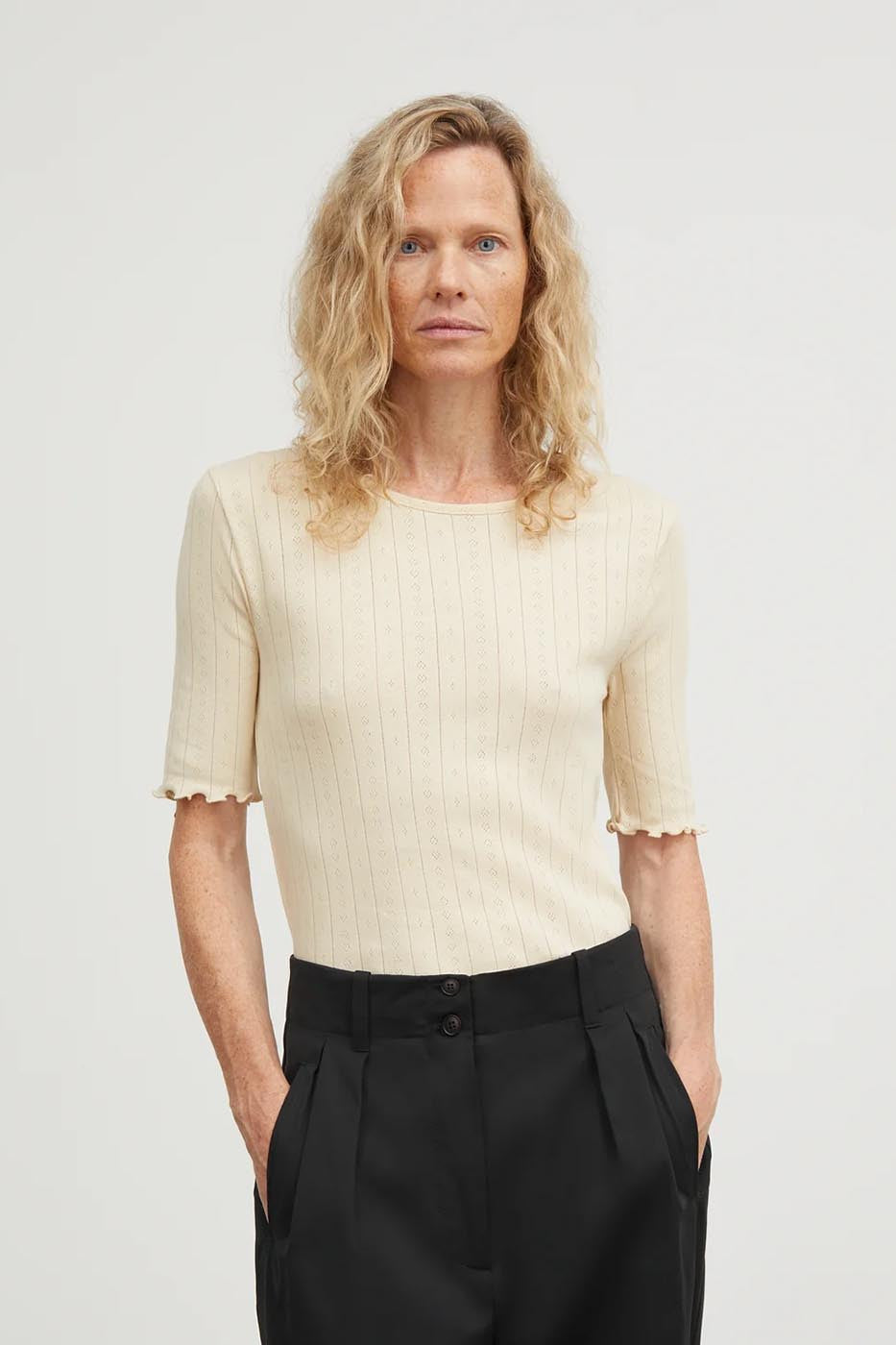 Edie tee