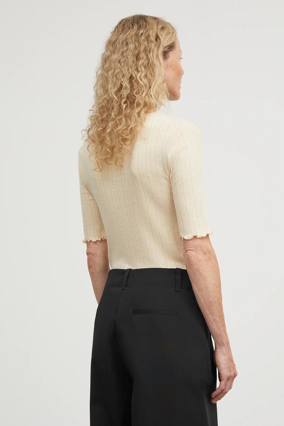 Edie tee