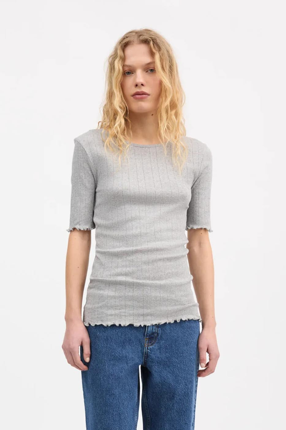 Edie tee