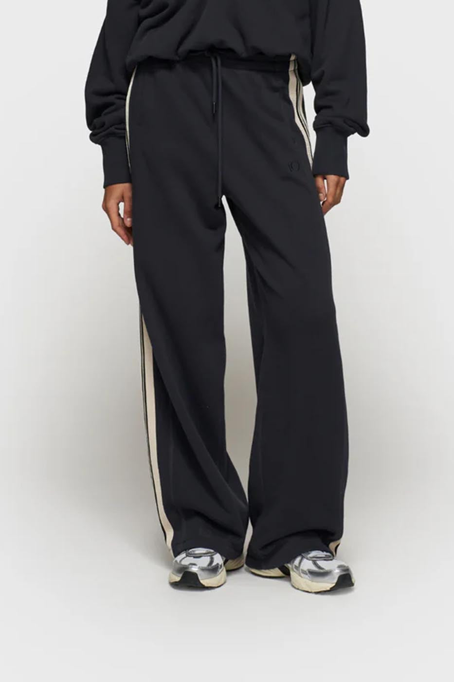 Western Jogger Tape