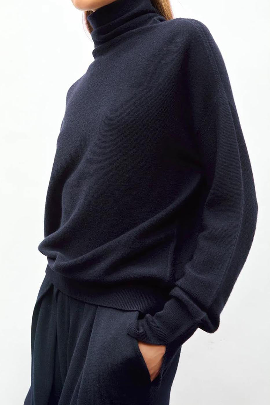 Top fin maille point mousse col montant