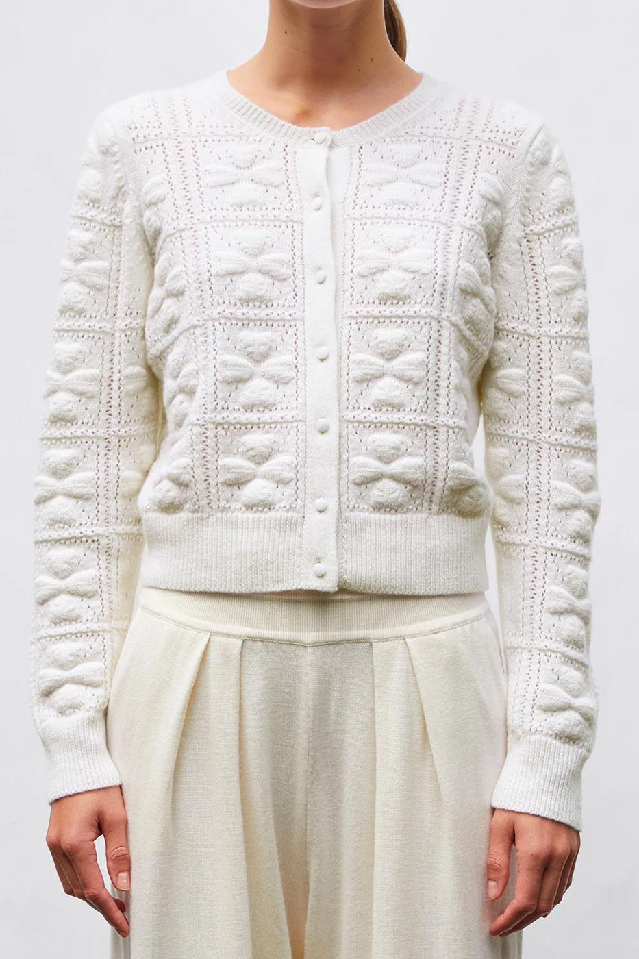 Cardigan maille fine à relief trèfle