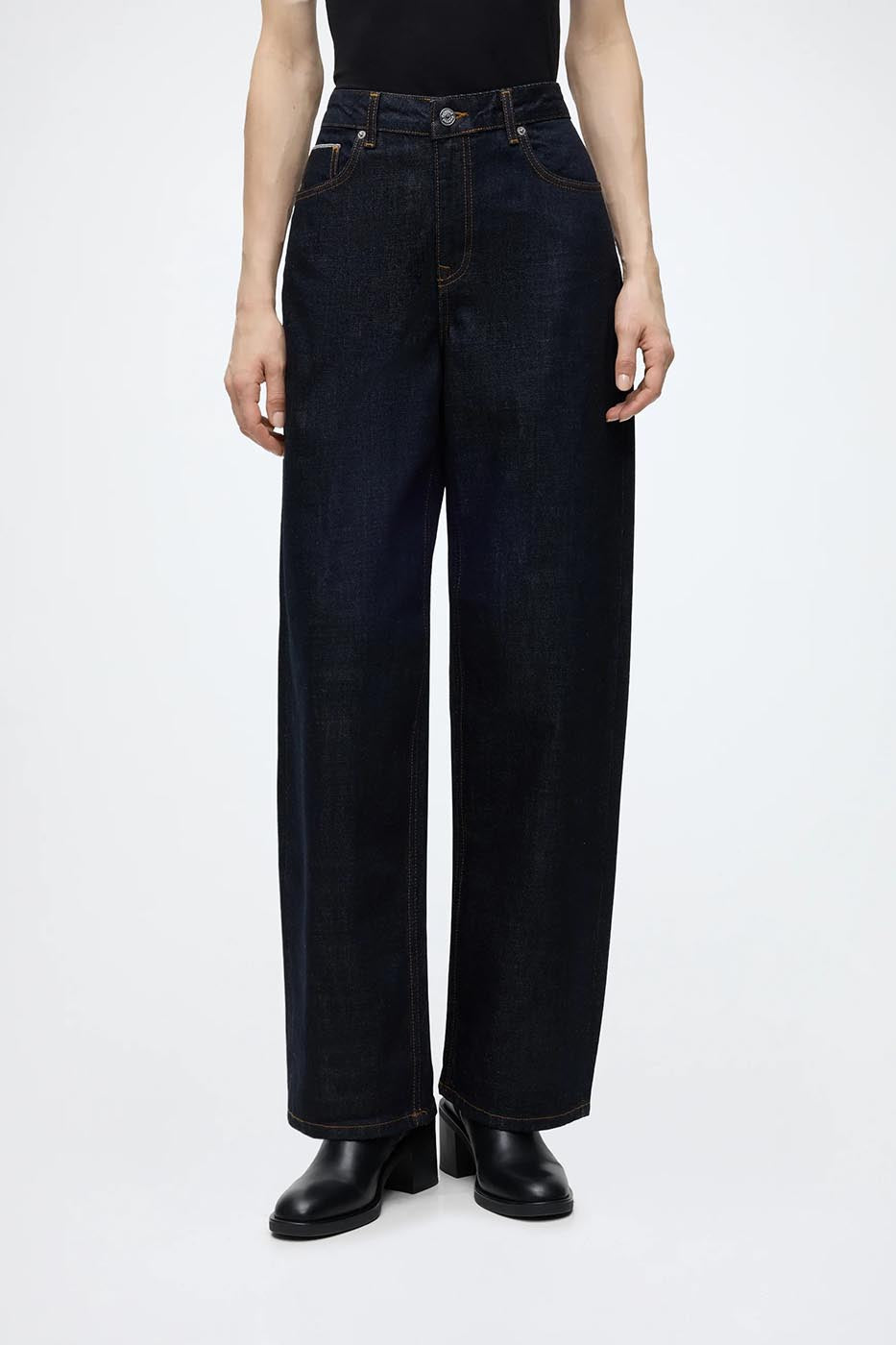 Jeans shelly