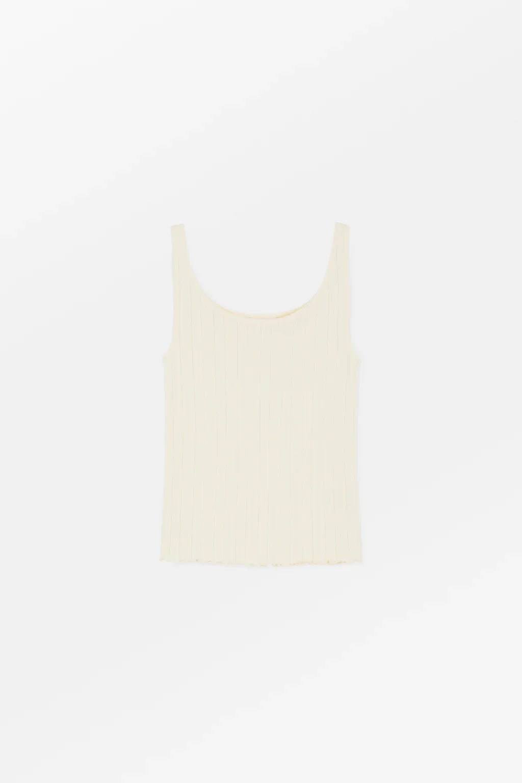Edie low back top