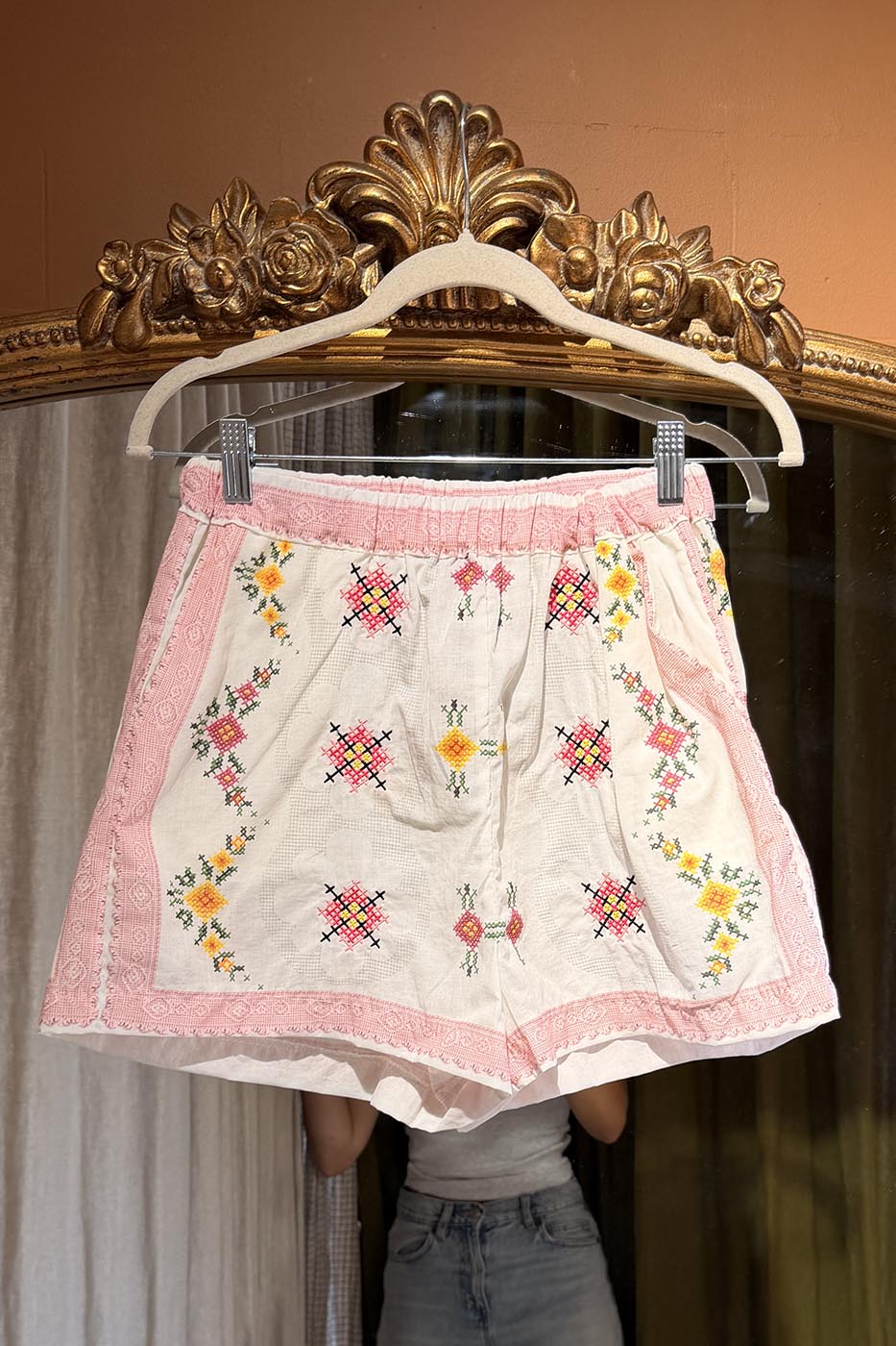 Short à motifs