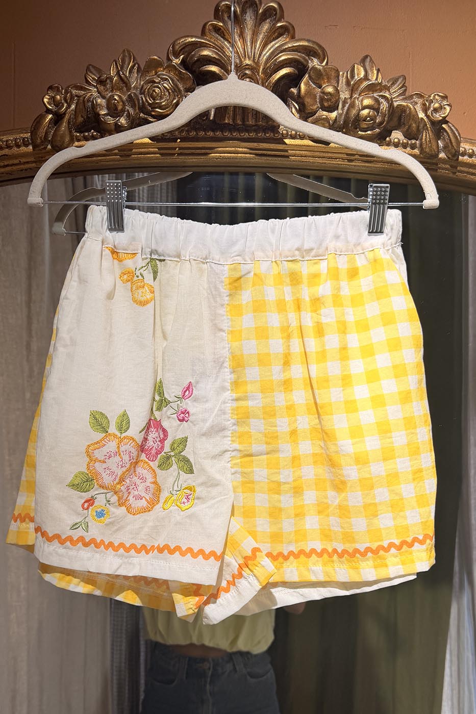 Short à motifs