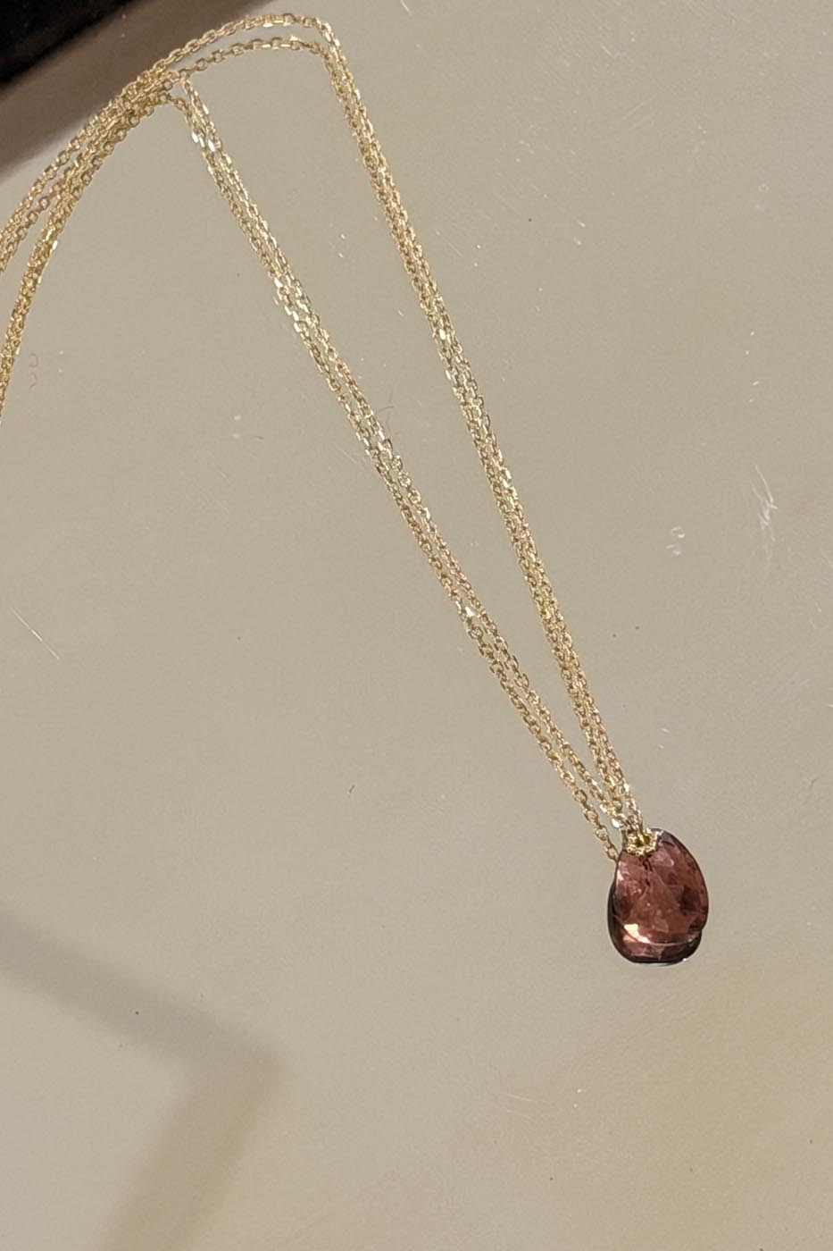 Collier perle grenade