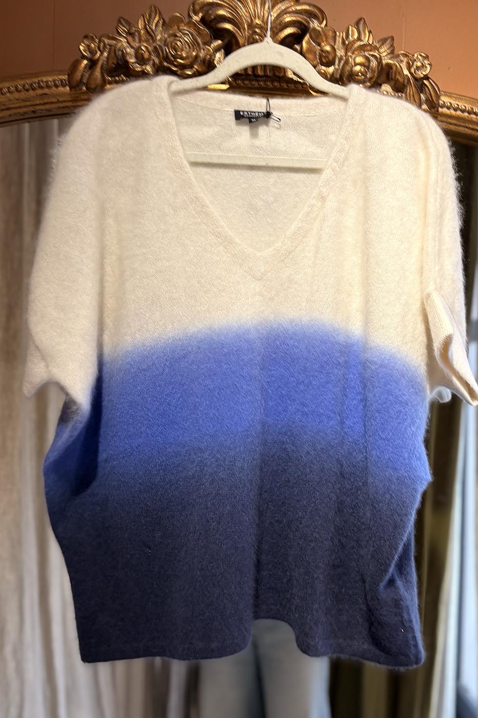 WES26A82R V MC tie-dye raccoon
