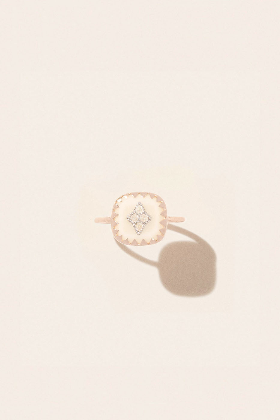 Bague pierrot blanc