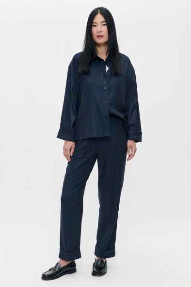 PIN STRIPE SEATTLE TURN-UP PANTS