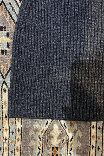 Bonnet gris foncé 2