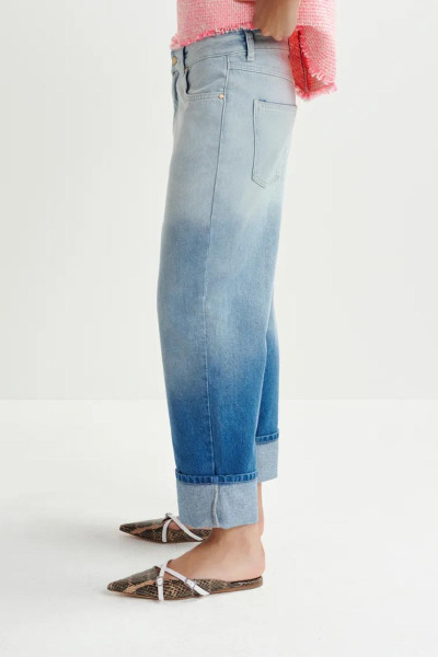 Jean boyfriend bleu à revers et tie-dye 2