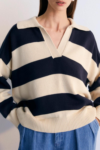 Naxos Woman Polo