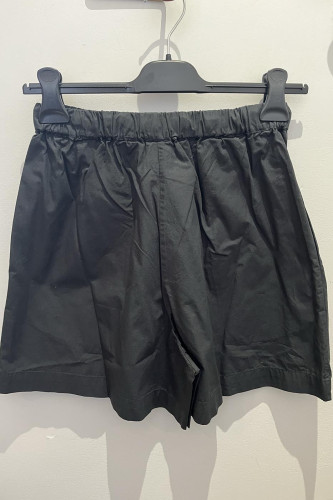 Gil Short Black