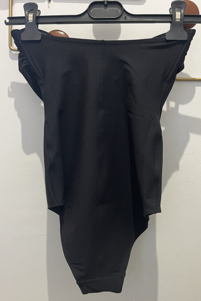 959 B - What a Woman