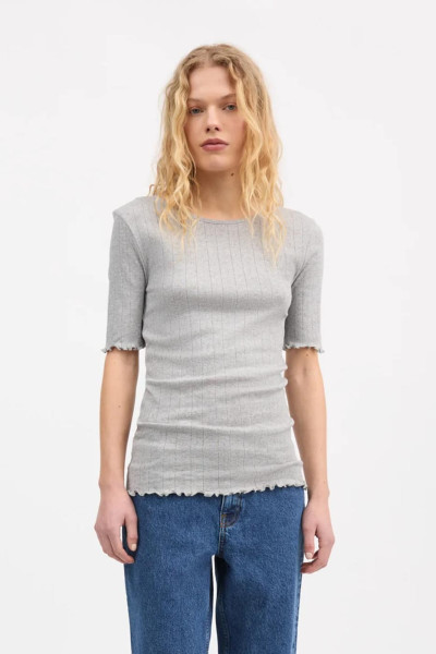 Edie tee