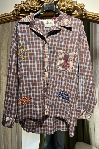 chemise à carreaux