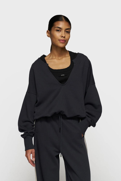 V-Neck double sweater