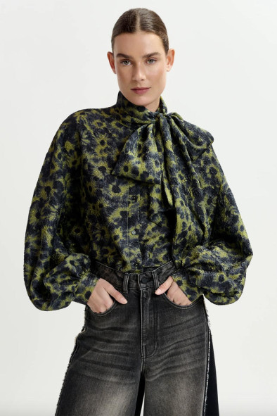 Chemise lavallière en jacquard fleuri