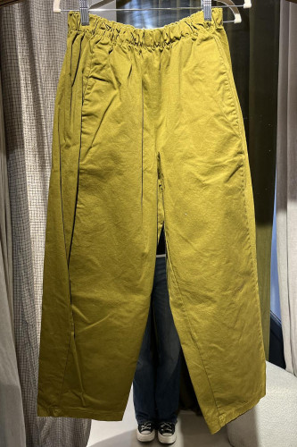 Le pantalon magic olive