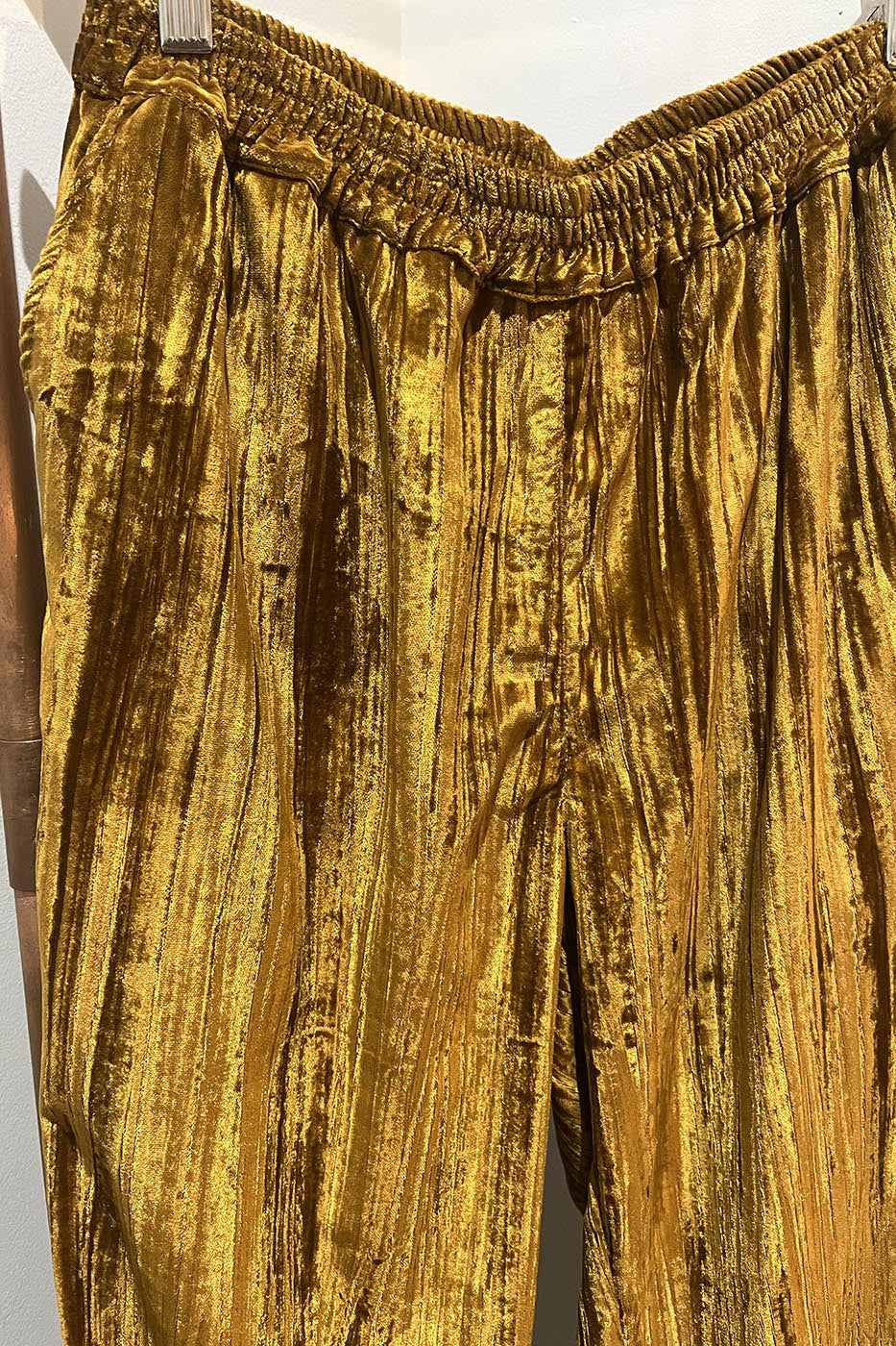 PANTALON VELOURS SAFRANT