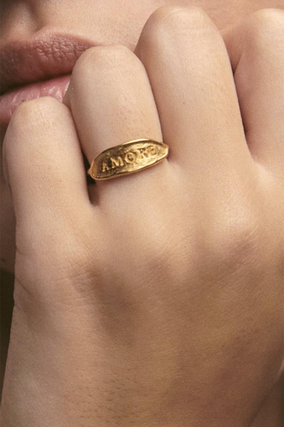 Amore Gold Ring