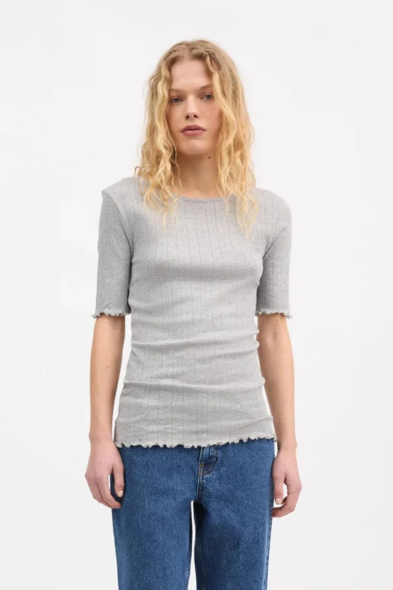 Edie tee