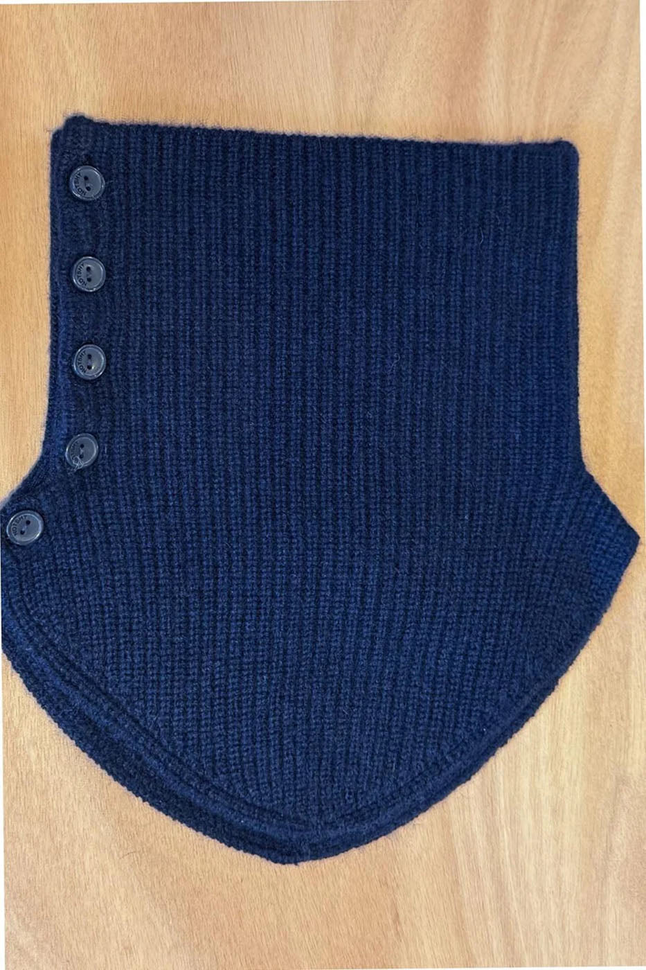 Col cachemire bleu marine