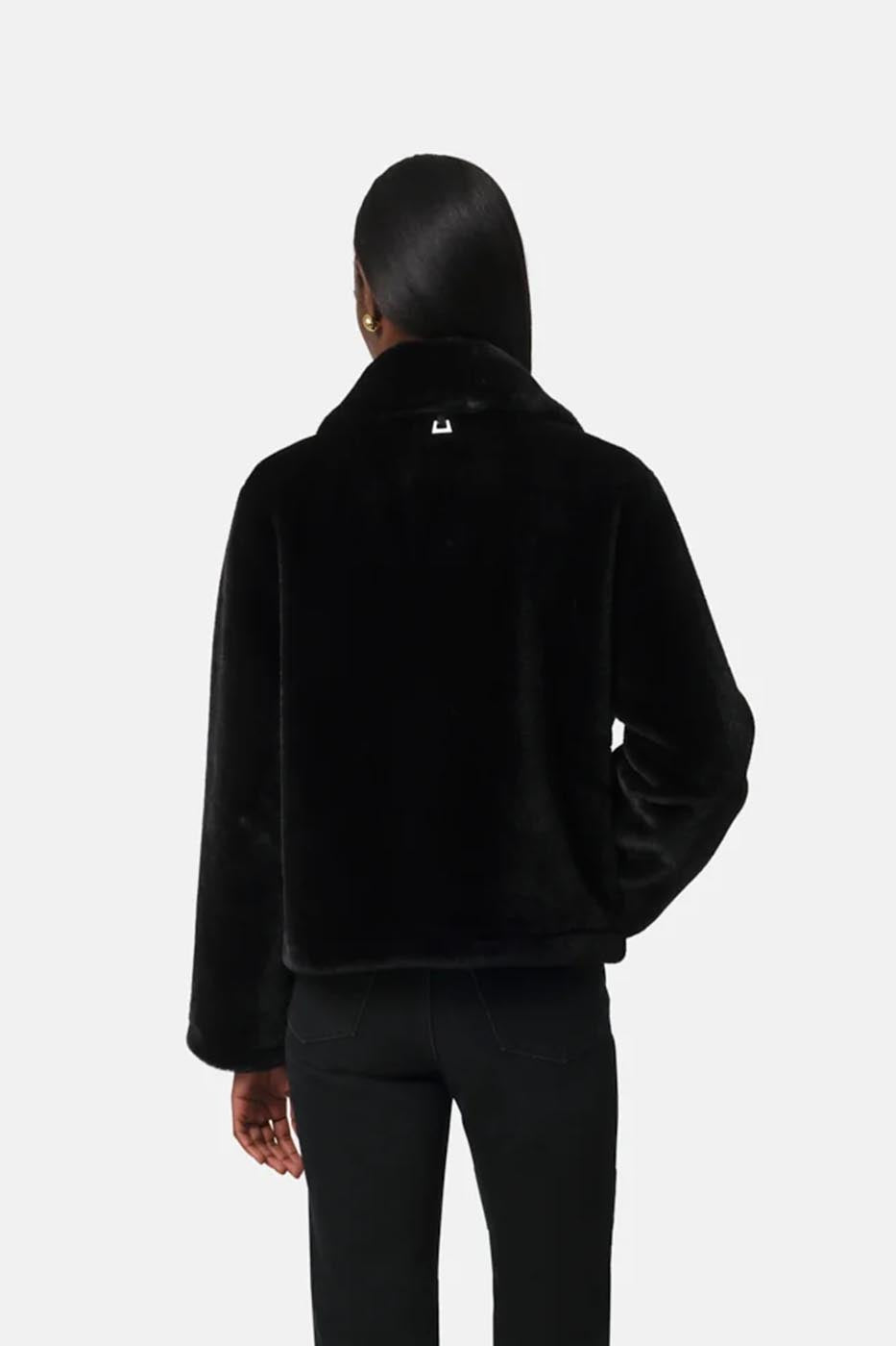 Veste elis