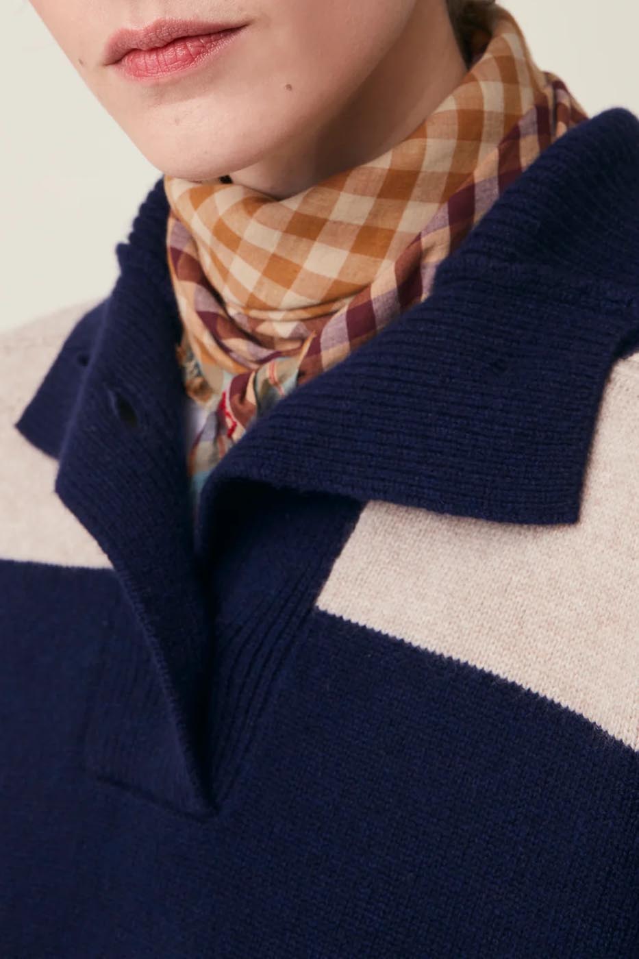 Foulard poem 821