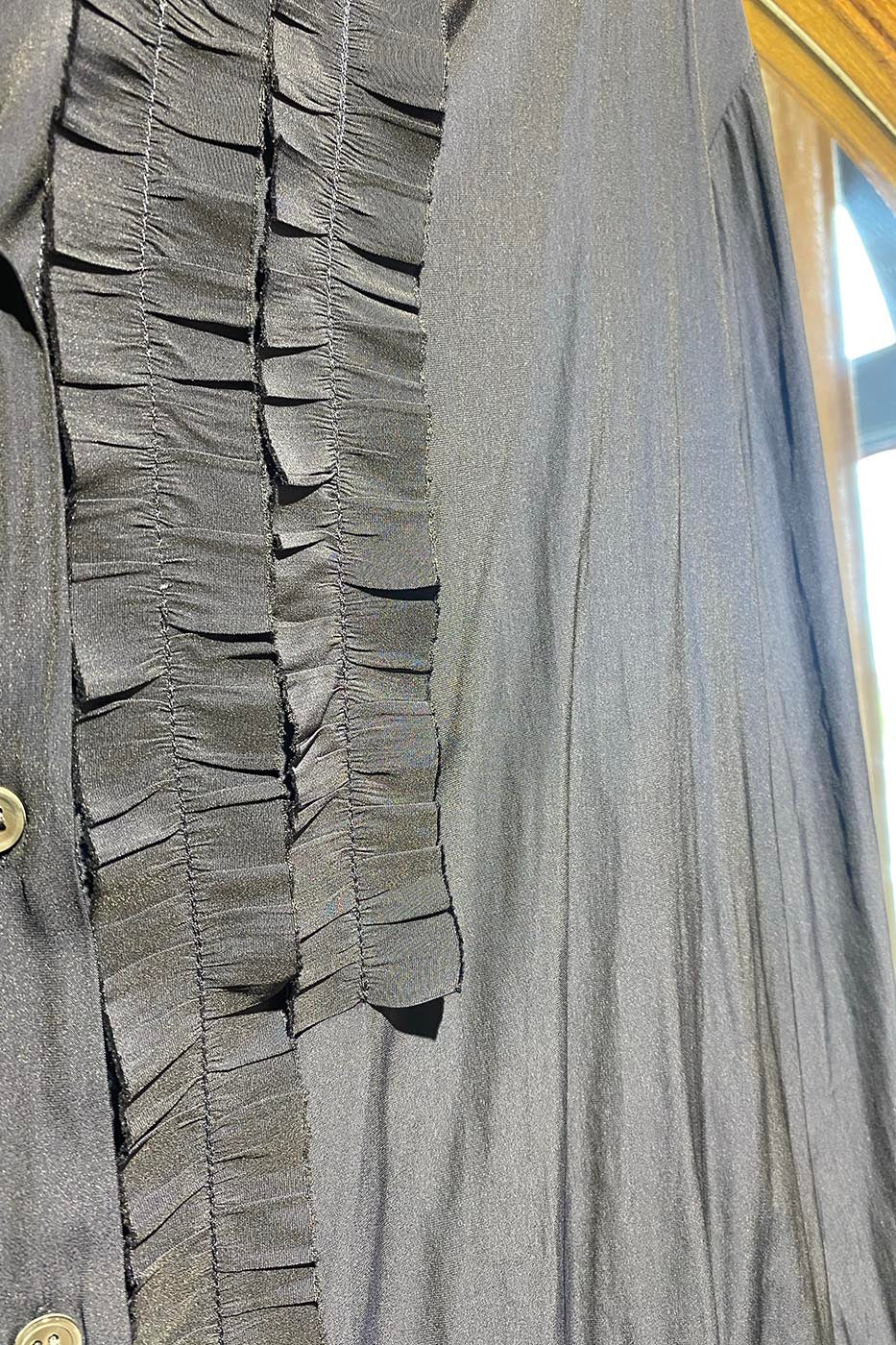 Chemise sleek ruffle