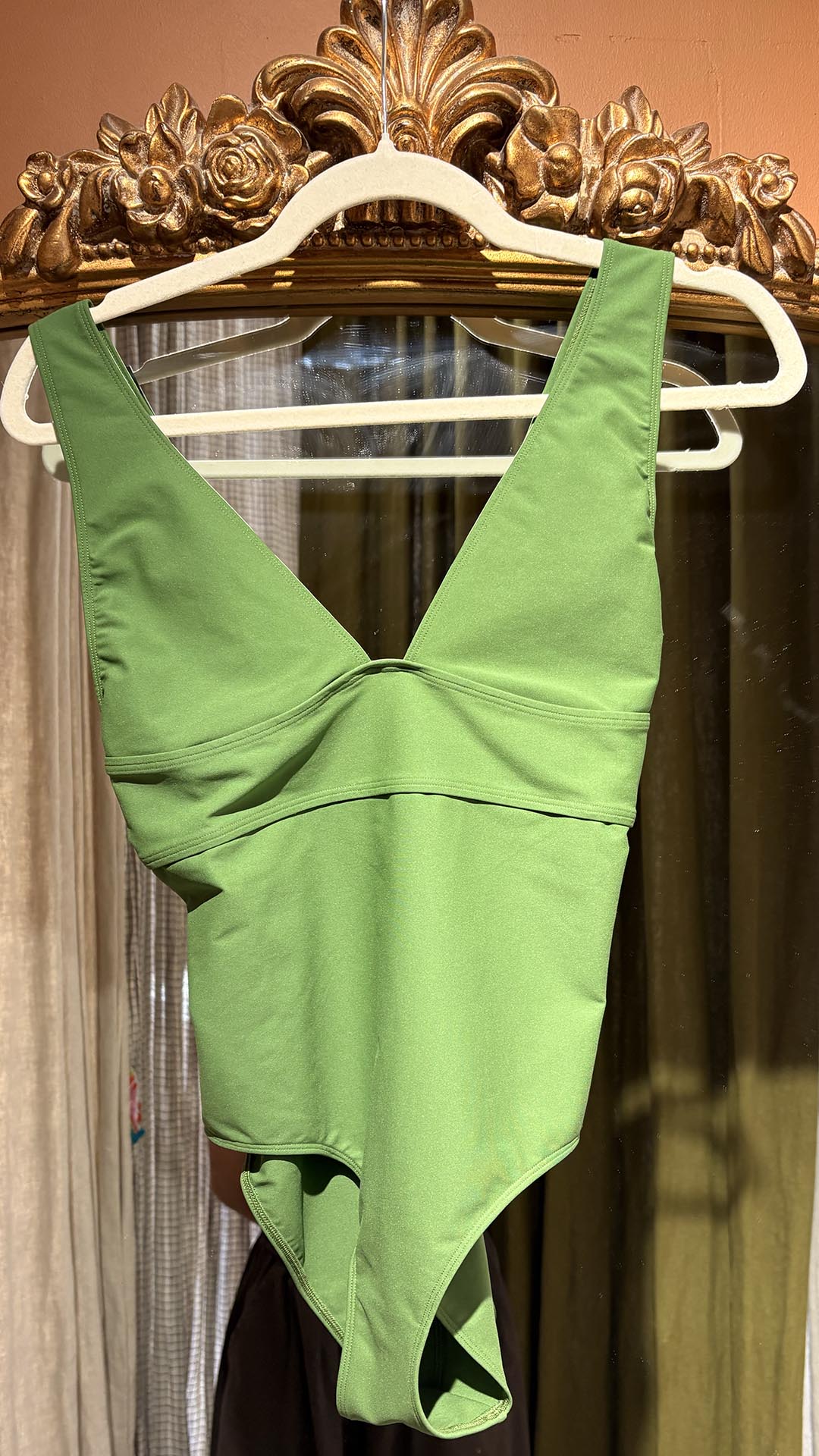 989 Vert