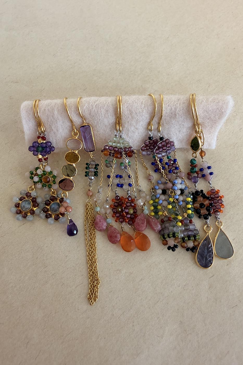 Boucles d’oreille en laiton doré et Pierre Semi-Précieuse