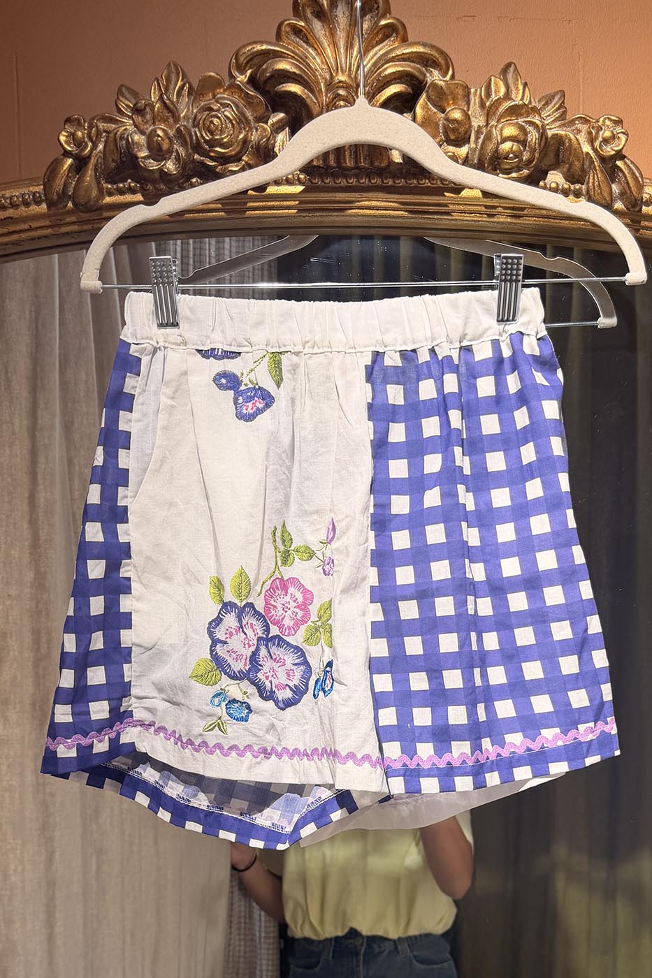 Short à motifs