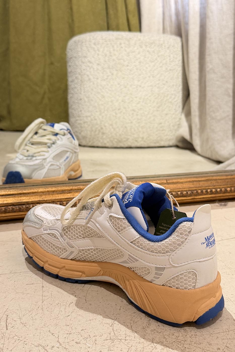 The re-run bleue