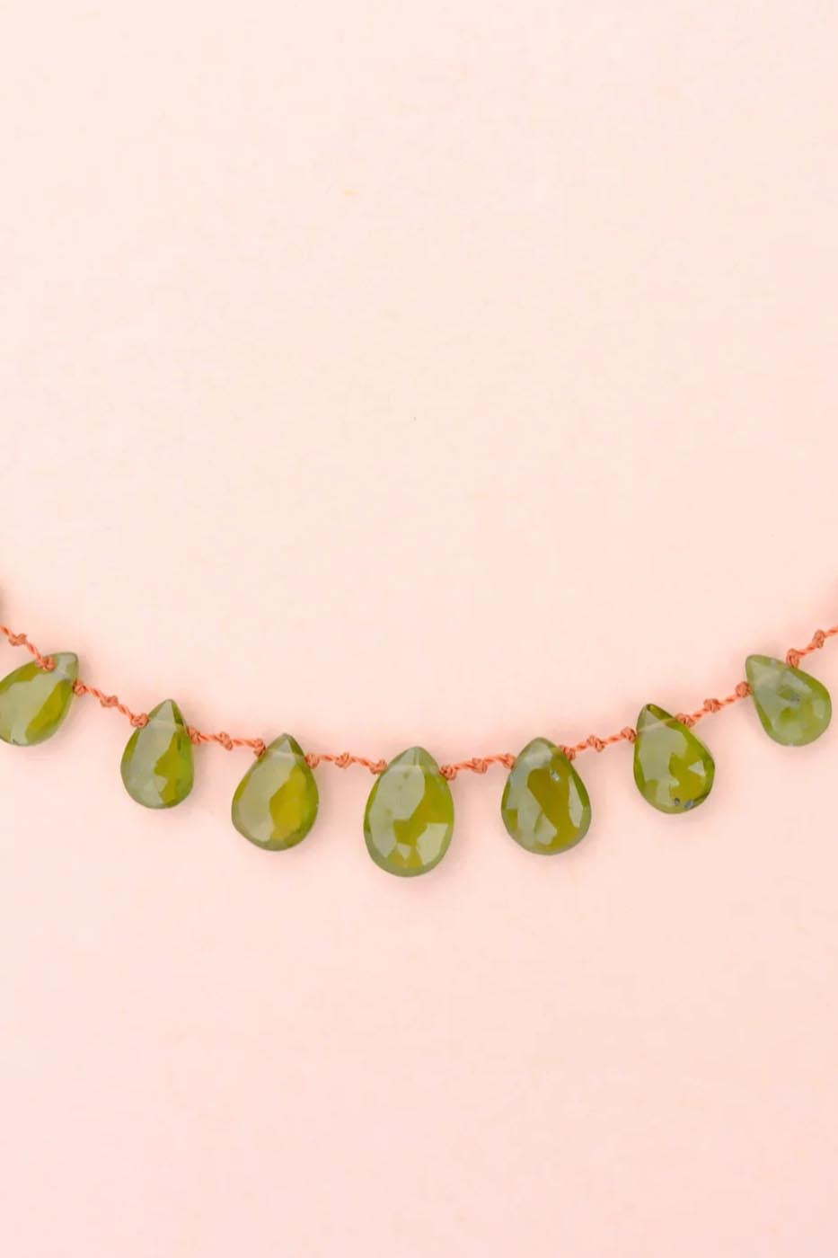 Collier 9 gouttes · Vesuvianite