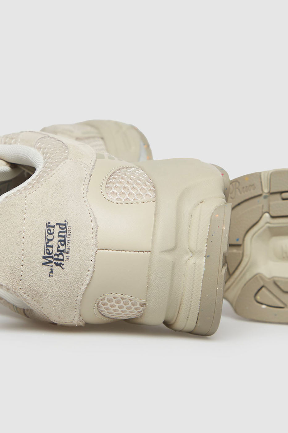 The Re-Run light sand